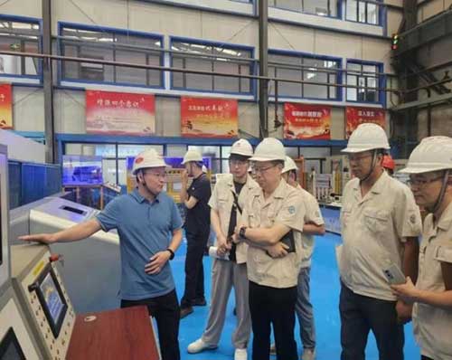 上海創力(li)集(ji)團(tuán)赴神東煤炭集(ji)團(tuán)設(shè)備(bei)維(wei)修中(zhong)心考察學(xué)習(圖3)